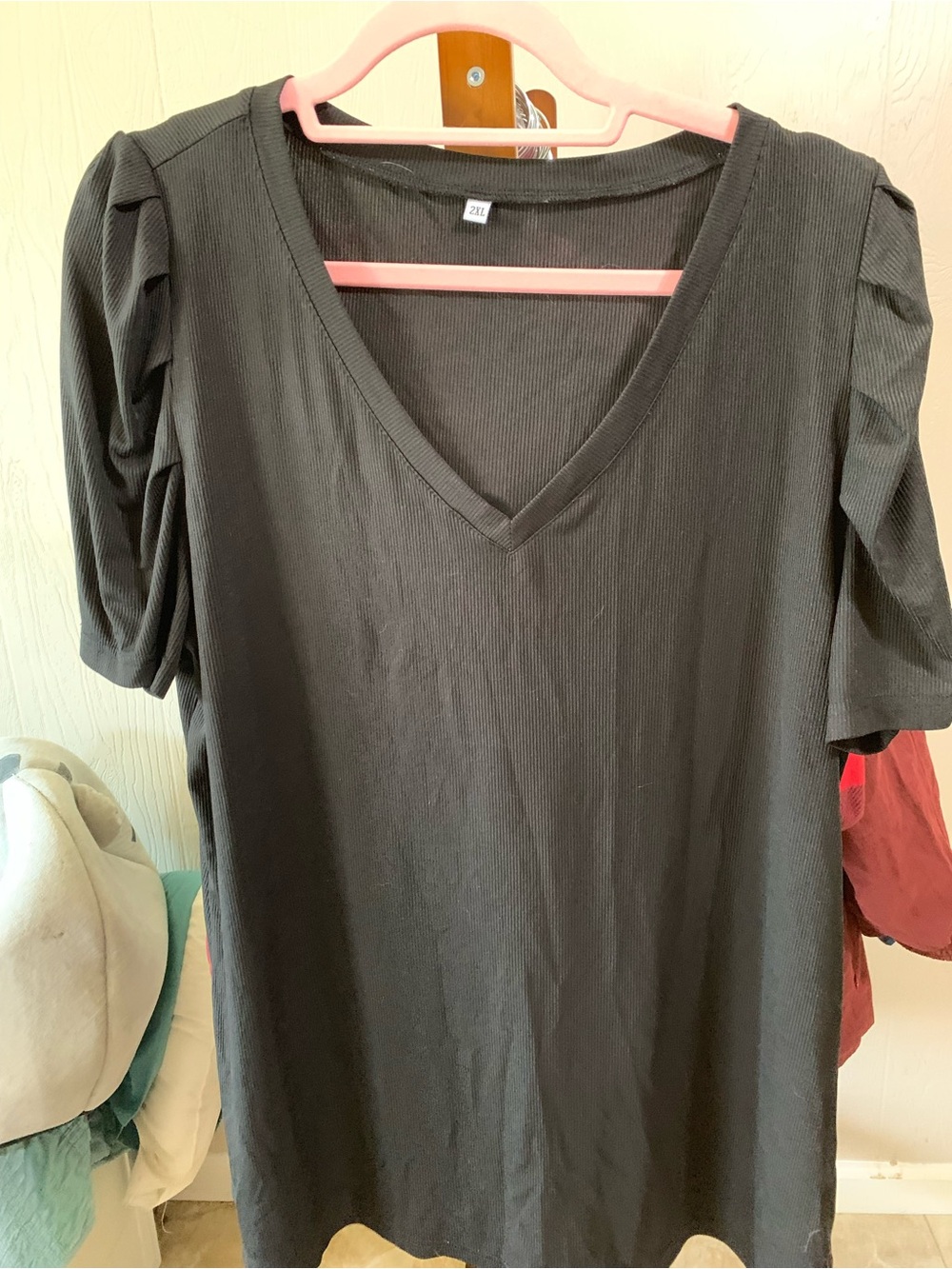 V-Neck Puff Sleeve Short Sleeve Top - Black